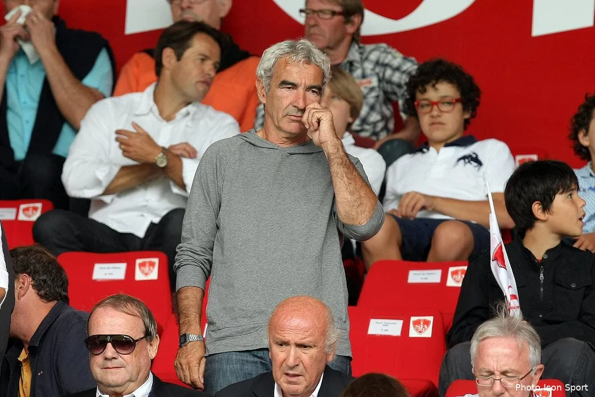 le red star candidat a l accueil de raymond domenech iconsport vmi 200811 24 6829401