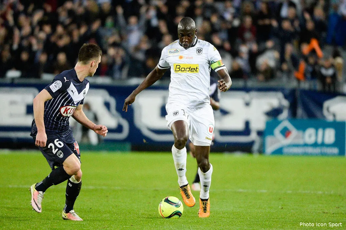 le sco se donne une tres bonne note a bordeaux iconsport blu 160416 01 03140064