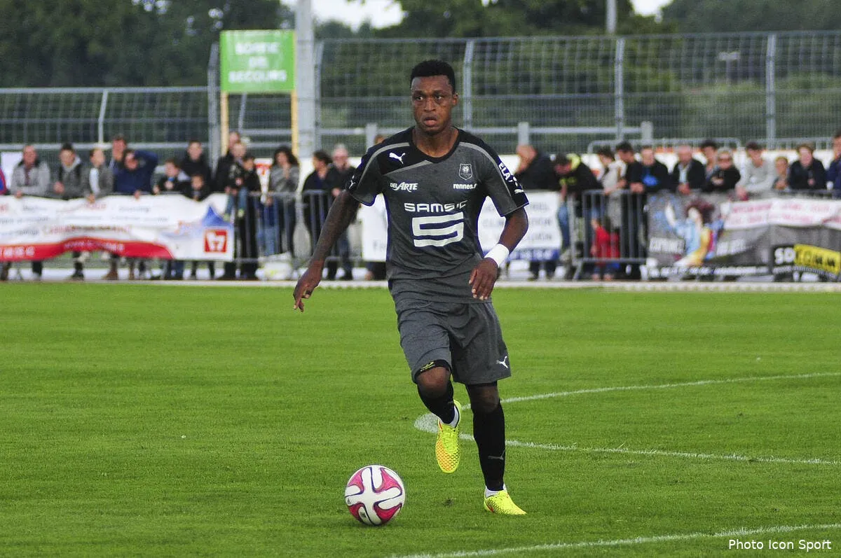 le stade rennais online victime d une boulette a 2me mexer87273