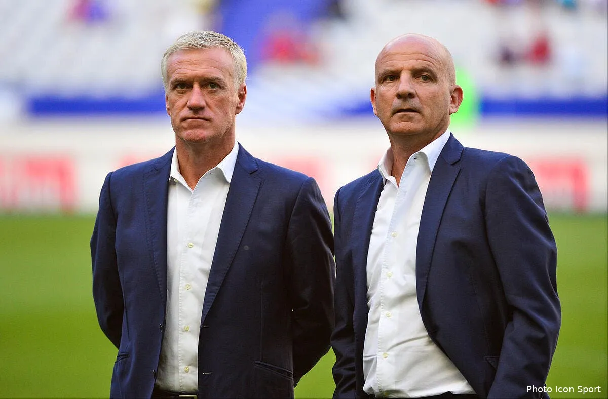 le staff des bleus remercie l ol iconsport win 070615 08 66118075