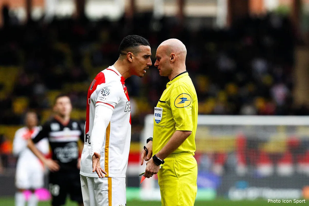 le syndicat des joueurs accuse les arbitres apres le duel dirar chapron iconsport mag 060216 02 04133182