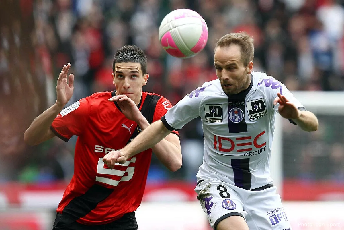 le tfc fait la bonne affaire et le sait bien iconsport vmi 180312 01 0432553