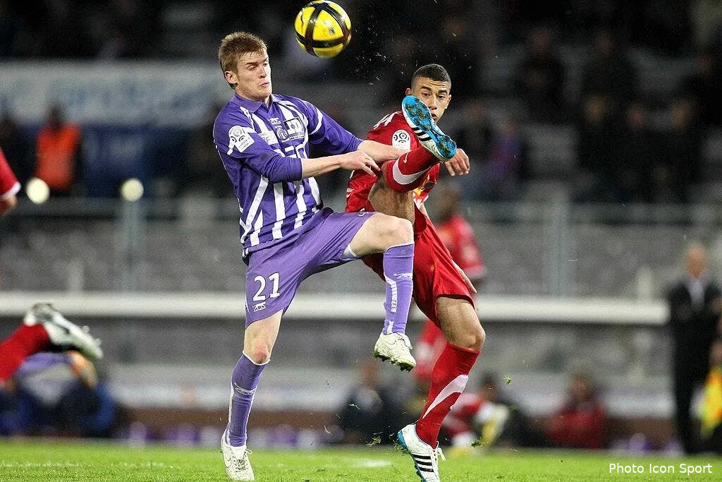 le tfc se fait peur avant d aller jouer l om 69564 17537