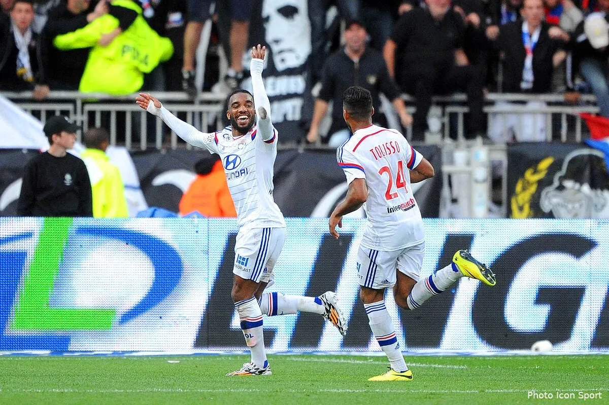 le triple de lacazette ce n etait pas pour deschamps iconsport jpt 051014 05 6893733