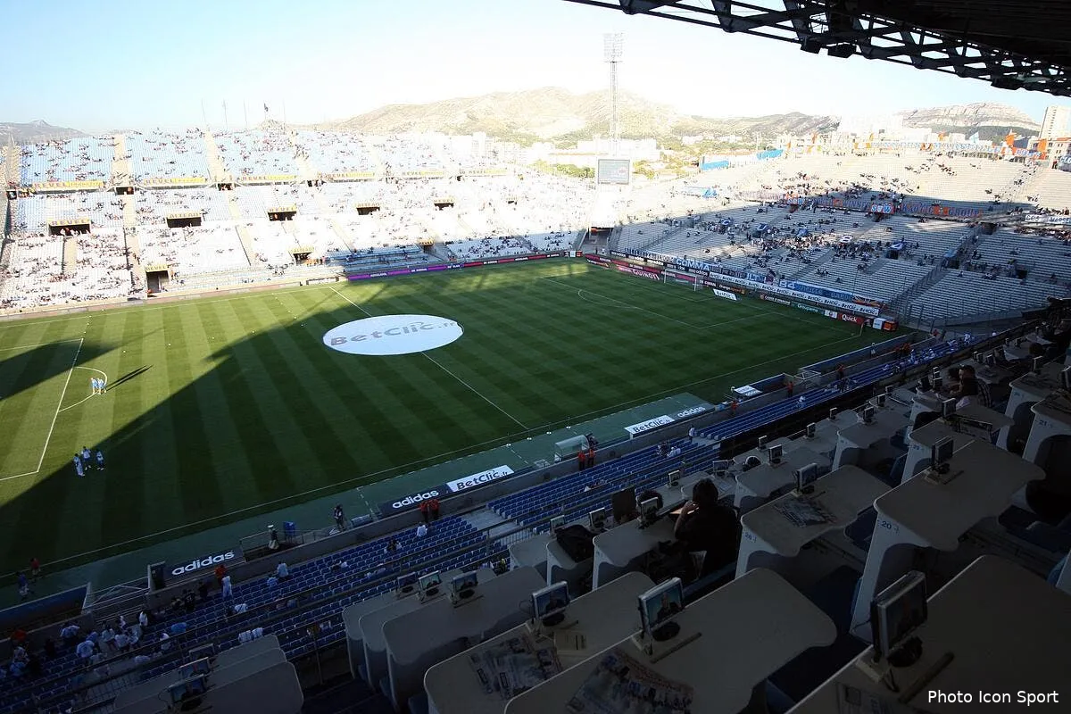 le velodrome se vide deschamps sait pourquoi iconsport guy 070810 31 03126177