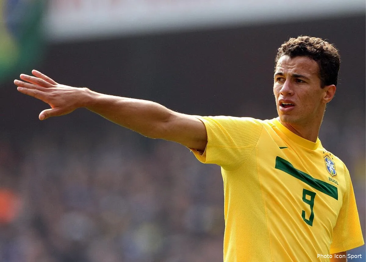 leandro damiao la pepite bresilienne en approche au psg iconsport spi 270311 18 3829827