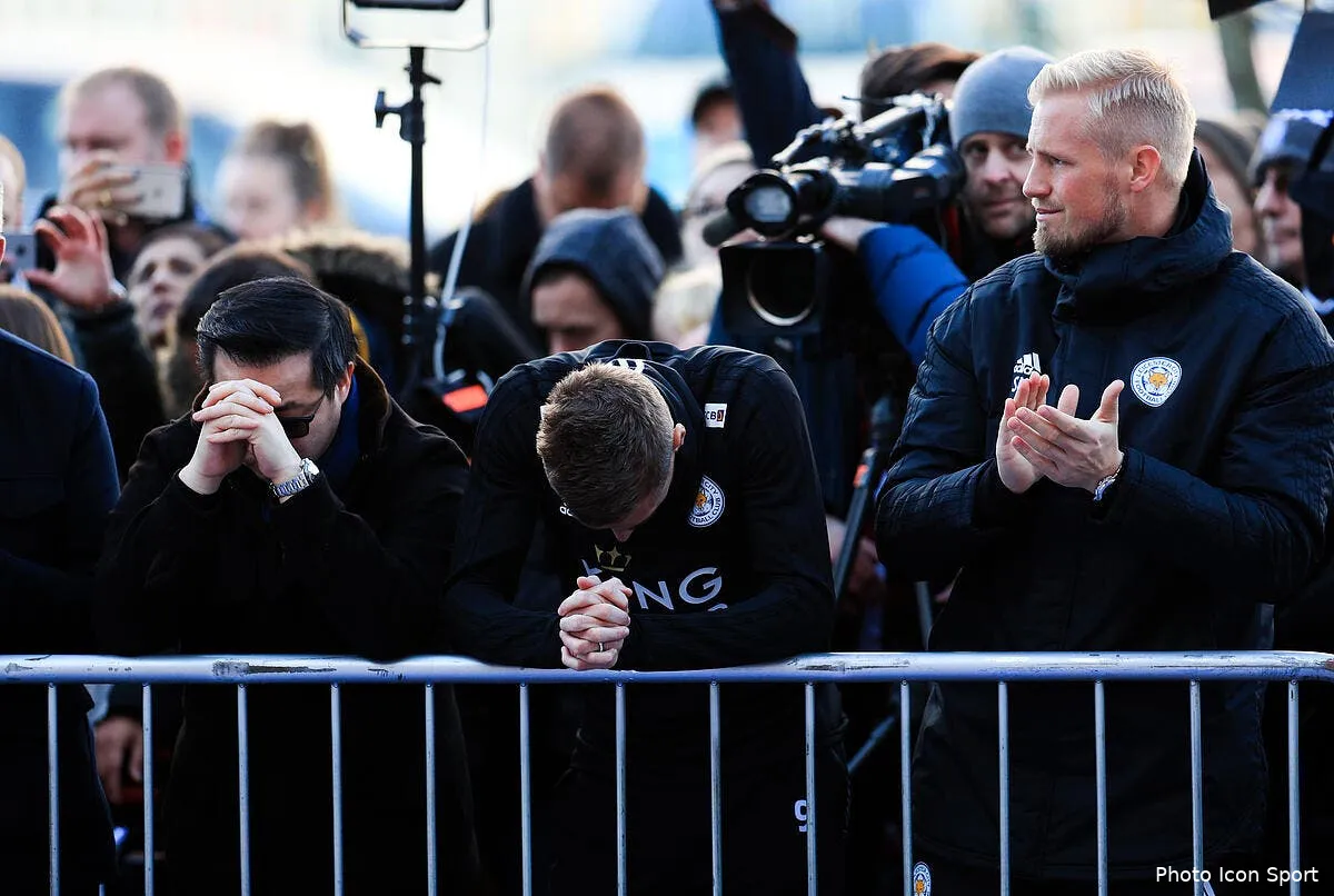 leicester les joueurs et le staff rendent un hommage poignant au proprietaire du club iconsport icon 39402660234665