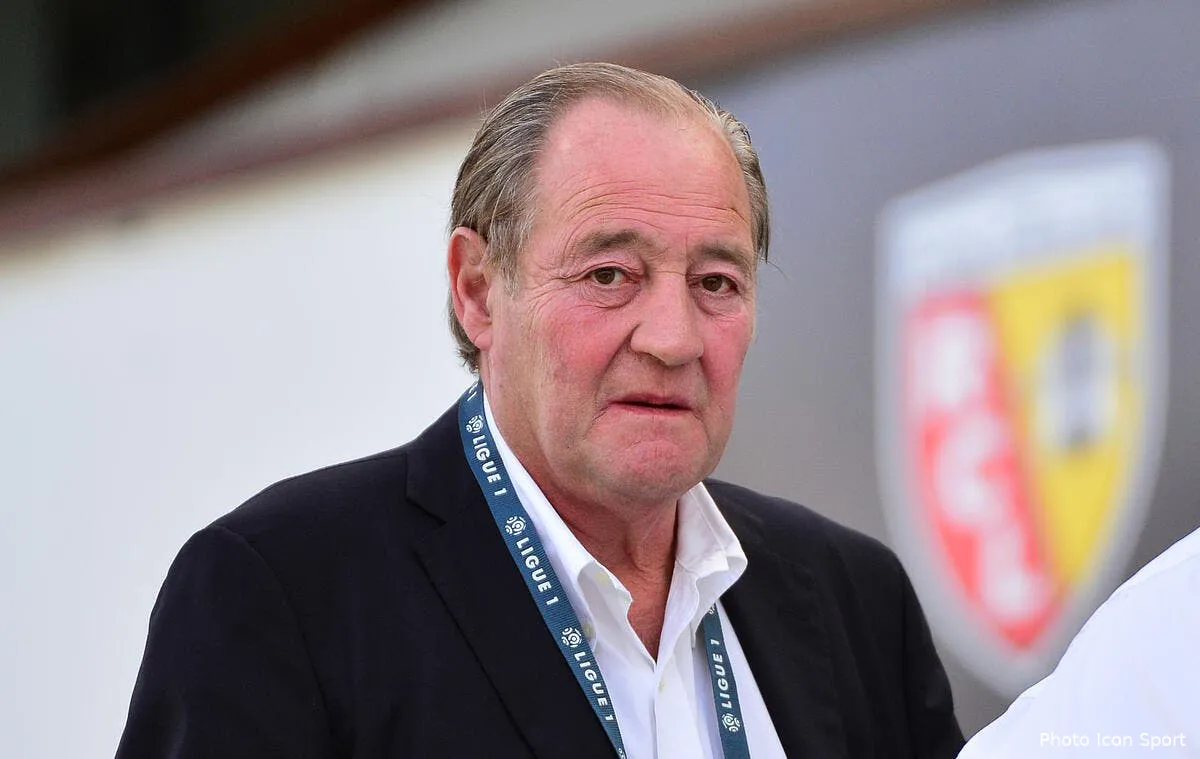 lens devant la dncg la grande braderie ou le crash iconsport win 160814 08 24113421