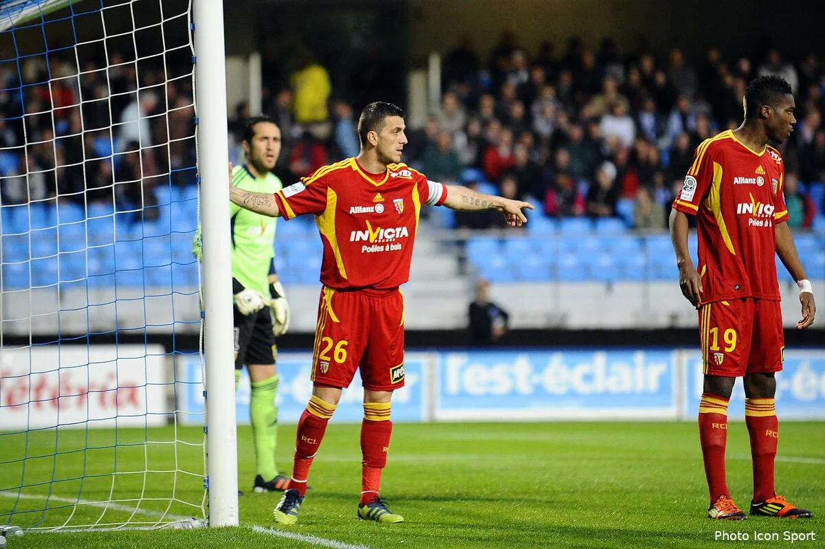 lens istres des paris bizarres alertent les autorites iconsport noe 040512 88 8934886