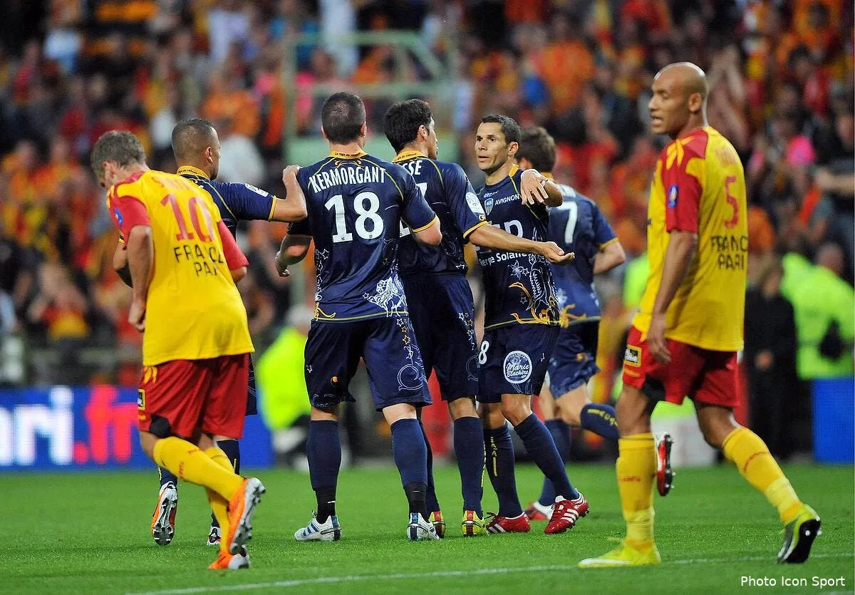 lens rapporte 5 000 euros aux joueurs d arles avignon iconsport win210511 01 1519812