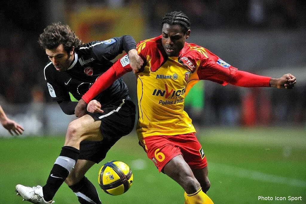 lens trop gentils avec ses voisins 66707 15090