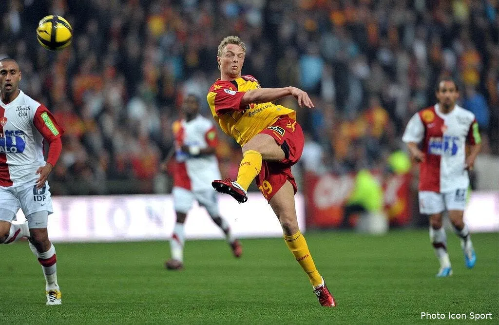 lens veut y croire martel en tete 70246 18130