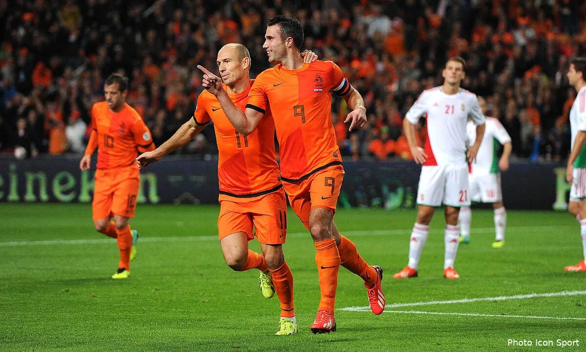 les 23 neerlandais face a la france iconsport fir 111013 01 0377467