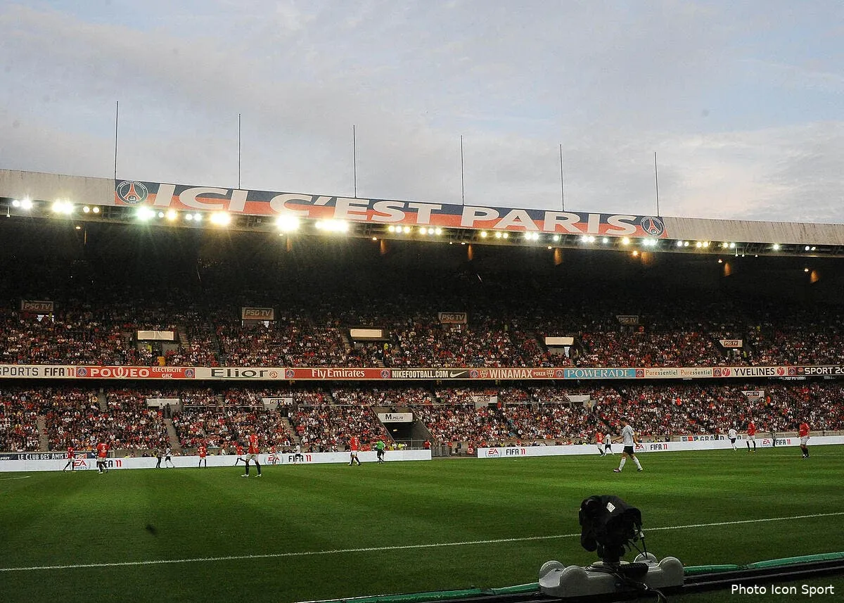 les abonnes reviennent au parc des princes iconsport lai210511 01 36121910