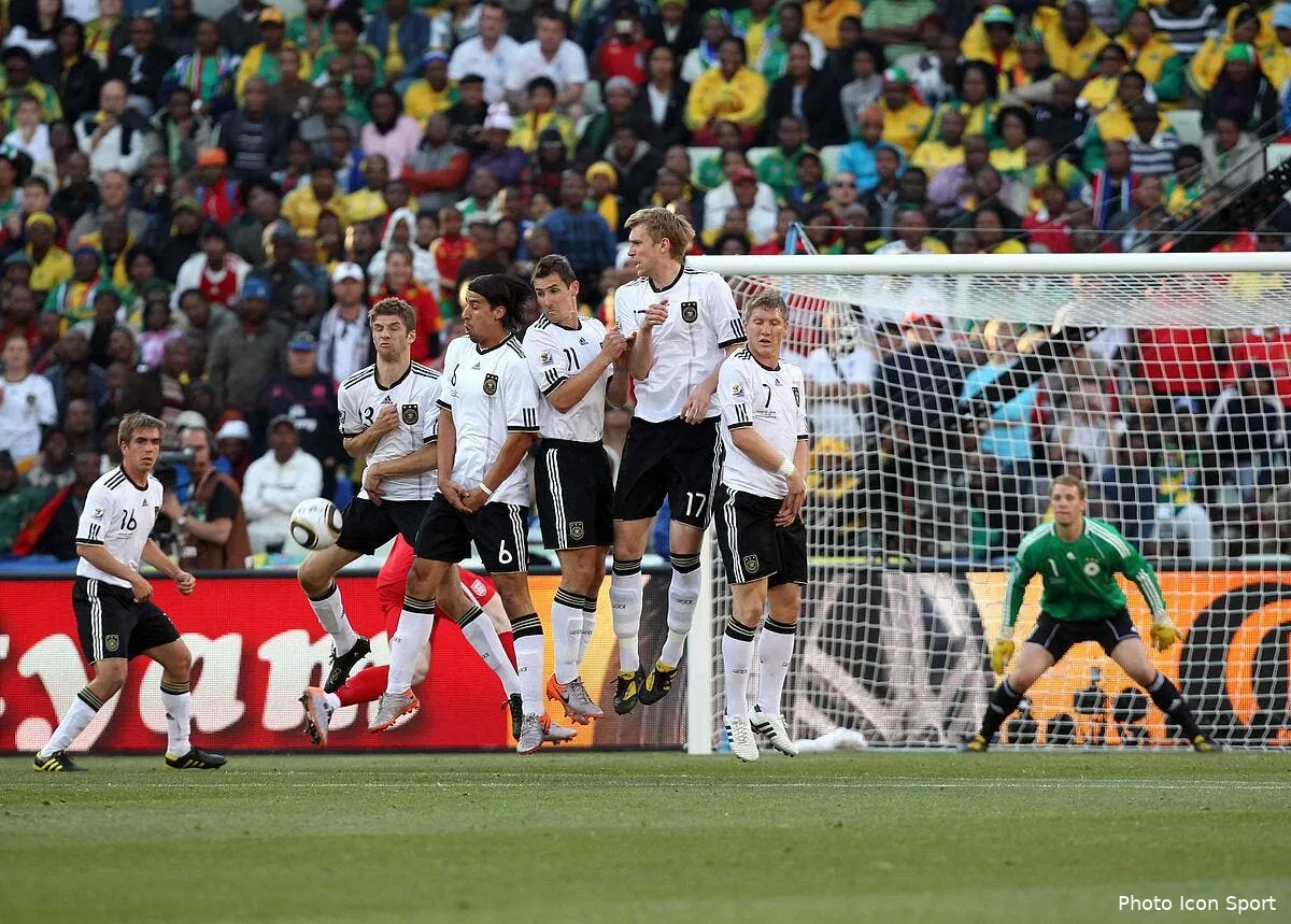 les arbitres du mondial auront un outil anti tricheurs iconsport von 270610 38 6772395