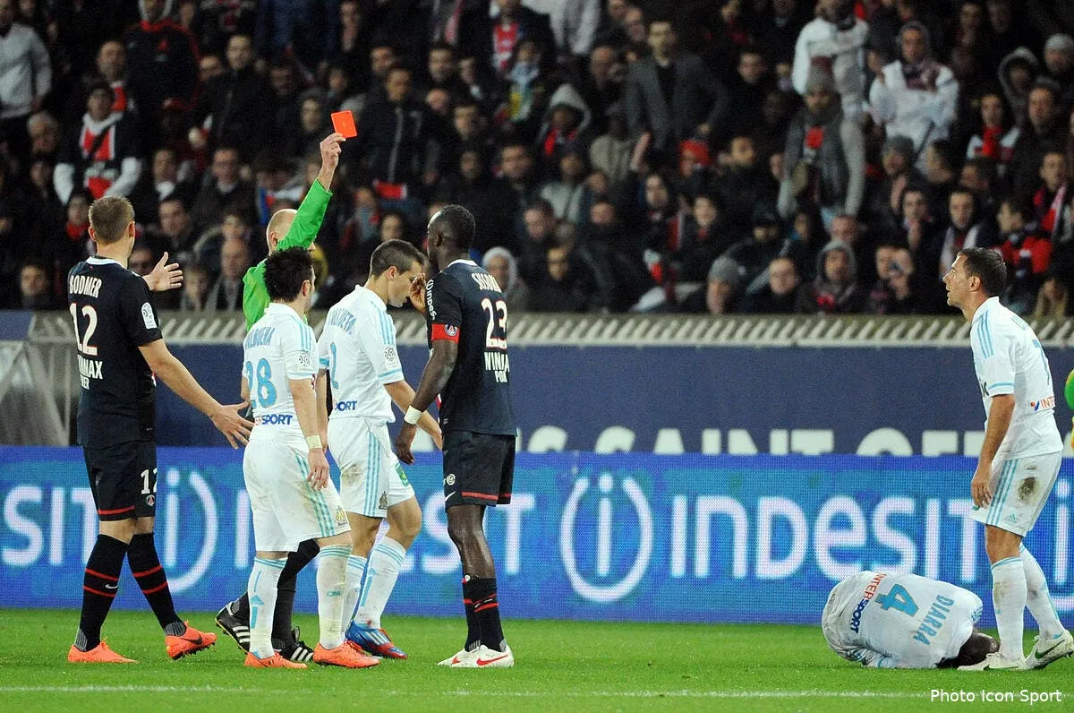 les arbitres n ont pas mis un contrat sur la tete de sissoko au psg iconsport pet 080412 313 1333619