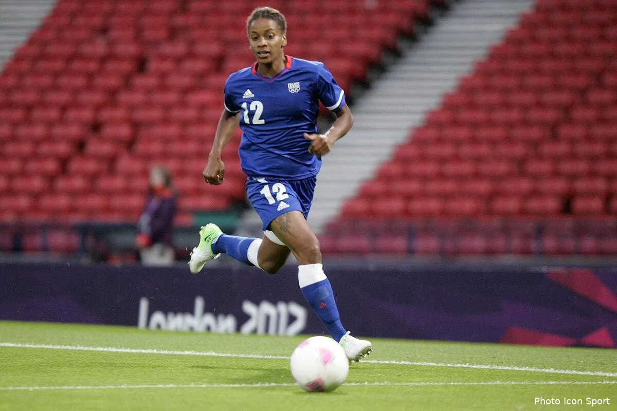 les bleues assurent un quart contre la suede iconsport acp 280712 08 0237989