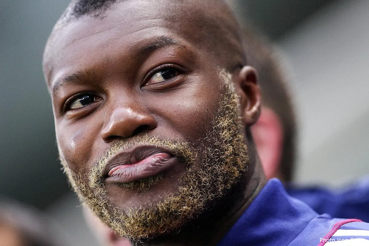 les bleus cisse a cru que c etait une blague iconsport mrv 260510 05 1325591