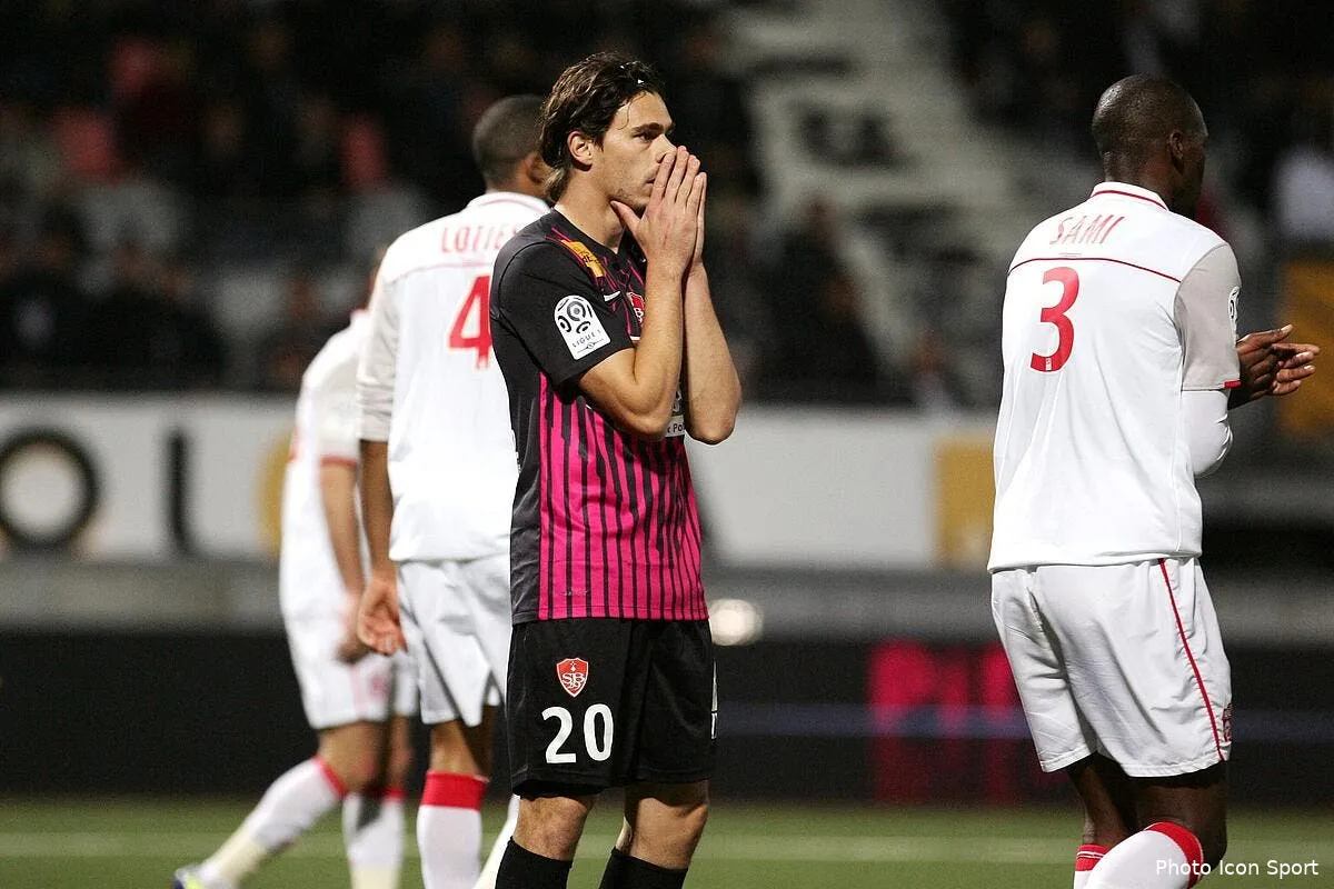 les brestois des enfants de choeur en fin de match brestt26934