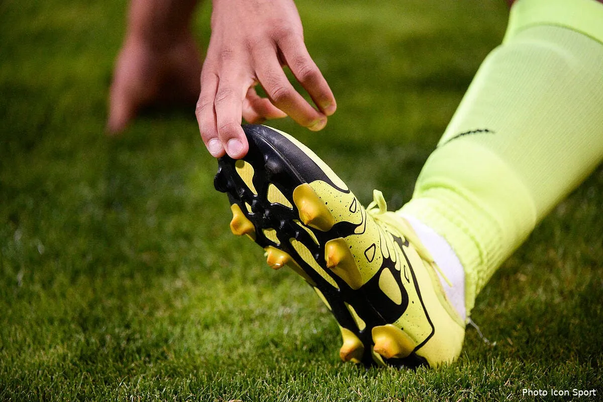 les chaussures des joueurs de braga volees au velodrome iconsport nlg 110815 78124807