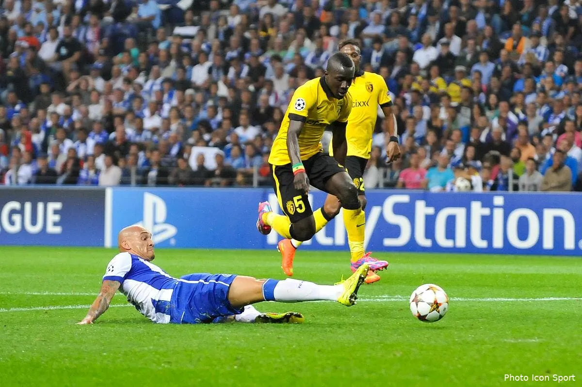 les clubs francais pourraient au moins jouer au foot demande menes iconsport rib 260814 02 0290601