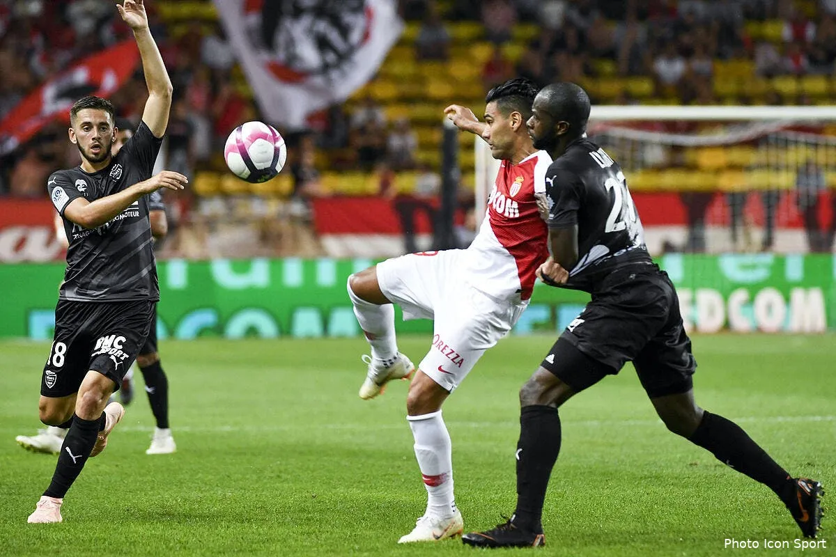 les crocos resistent au tigre de monaco falcao 37231147