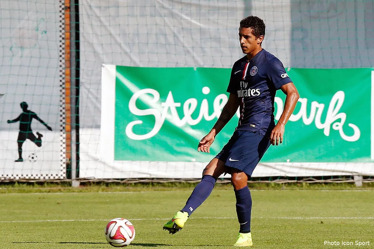 les deux joueurs qui font un peu flipper blanc au psg iconsport gep 120714 01 2688981