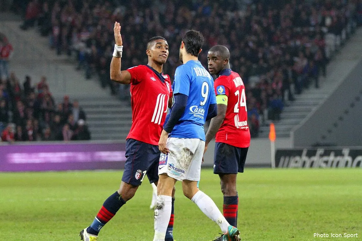 les joueurs de lille poussent thauvin vers l om iconsport ker 101112 08 1864611