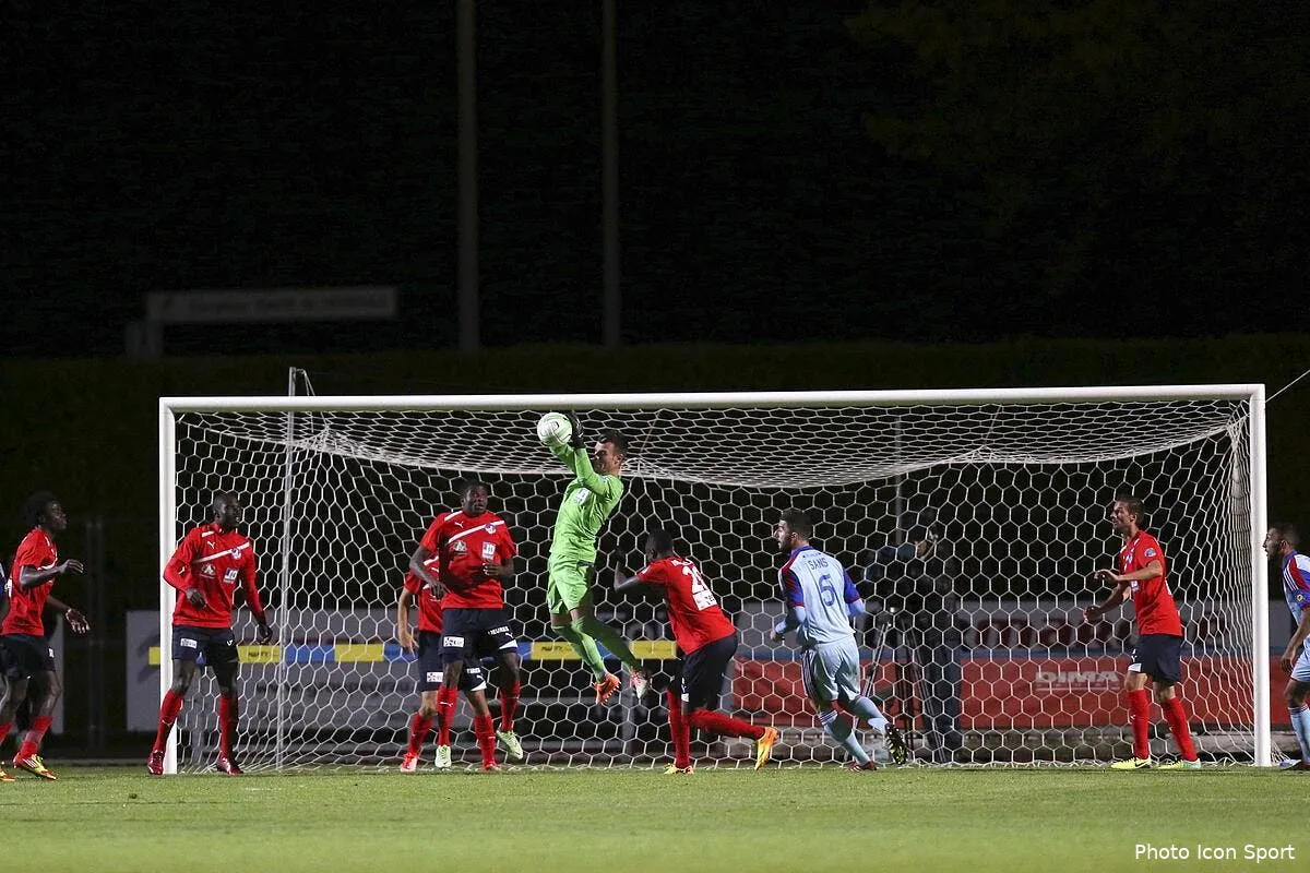 les joueurs de luzenac reclament la l2 iconsport blo 250414 85 4989551