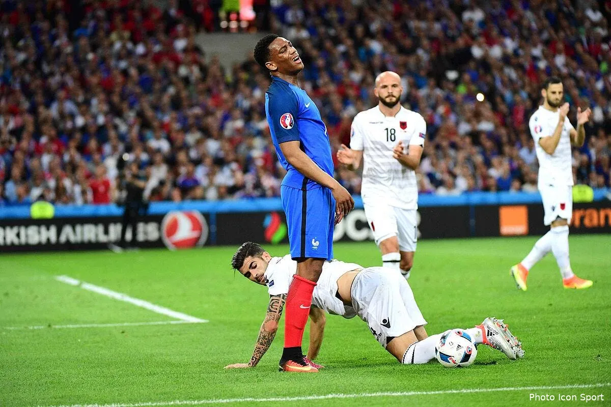 les notes de france albanie payet frappe encore le flop martial iconsport win 150616 01 5704146088