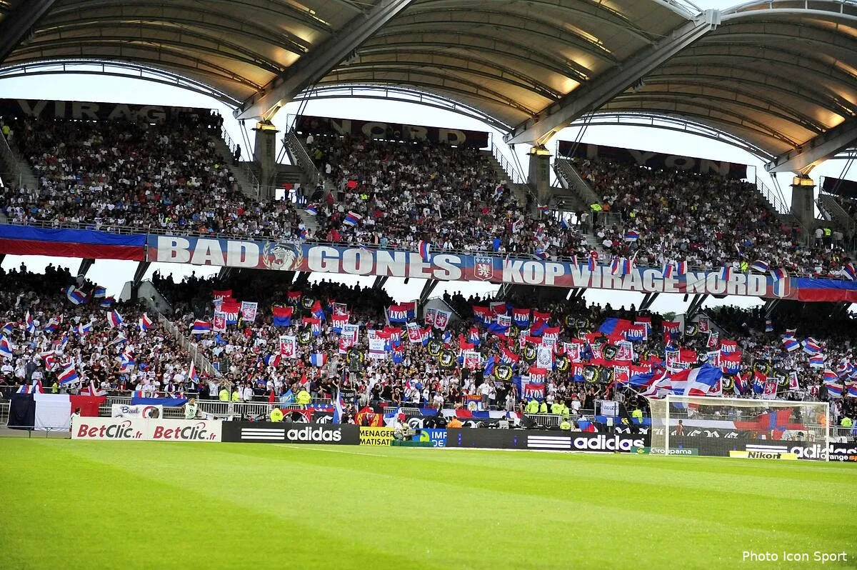 les supporters de l ol et de l om remontes contre la sncf iconsport noe 080511 31 0833094