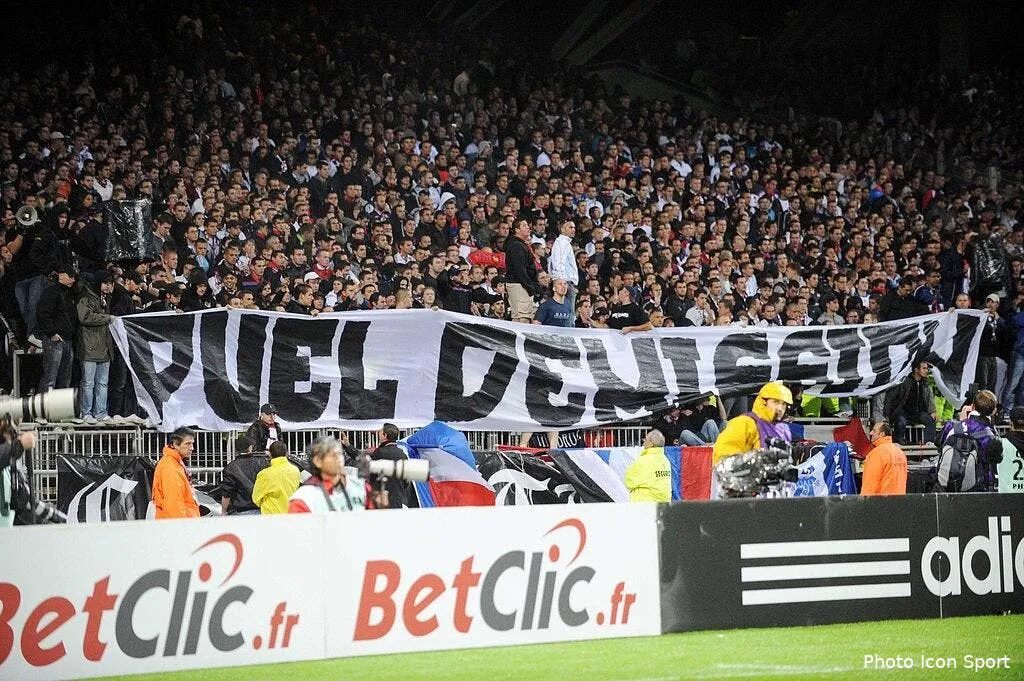 les supporters de l ol exigent la demission de puel 60171 10481