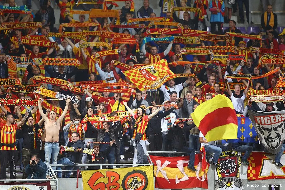 les supporters de lens furieux contre le club iconsport blo 241014 01 0998299