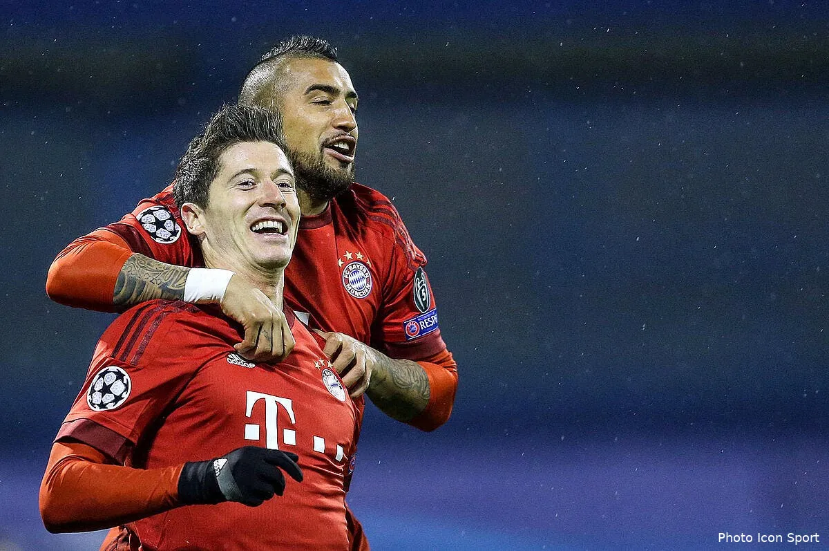 lewandowski au psg son agent annonce une reunion decisive iconsport pxl 091215 19 09131253