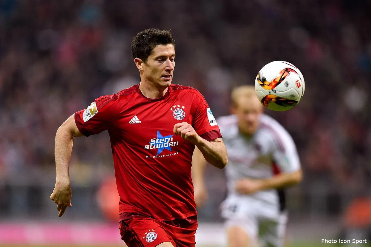 lewandowski repond a l interet du psg iconsport mis 121215 08 04130861