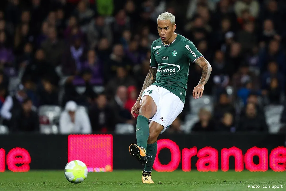 lfp trois matchs de suspension pour lacroix apres asse ol iconsport icon blo 291017 05 74199973