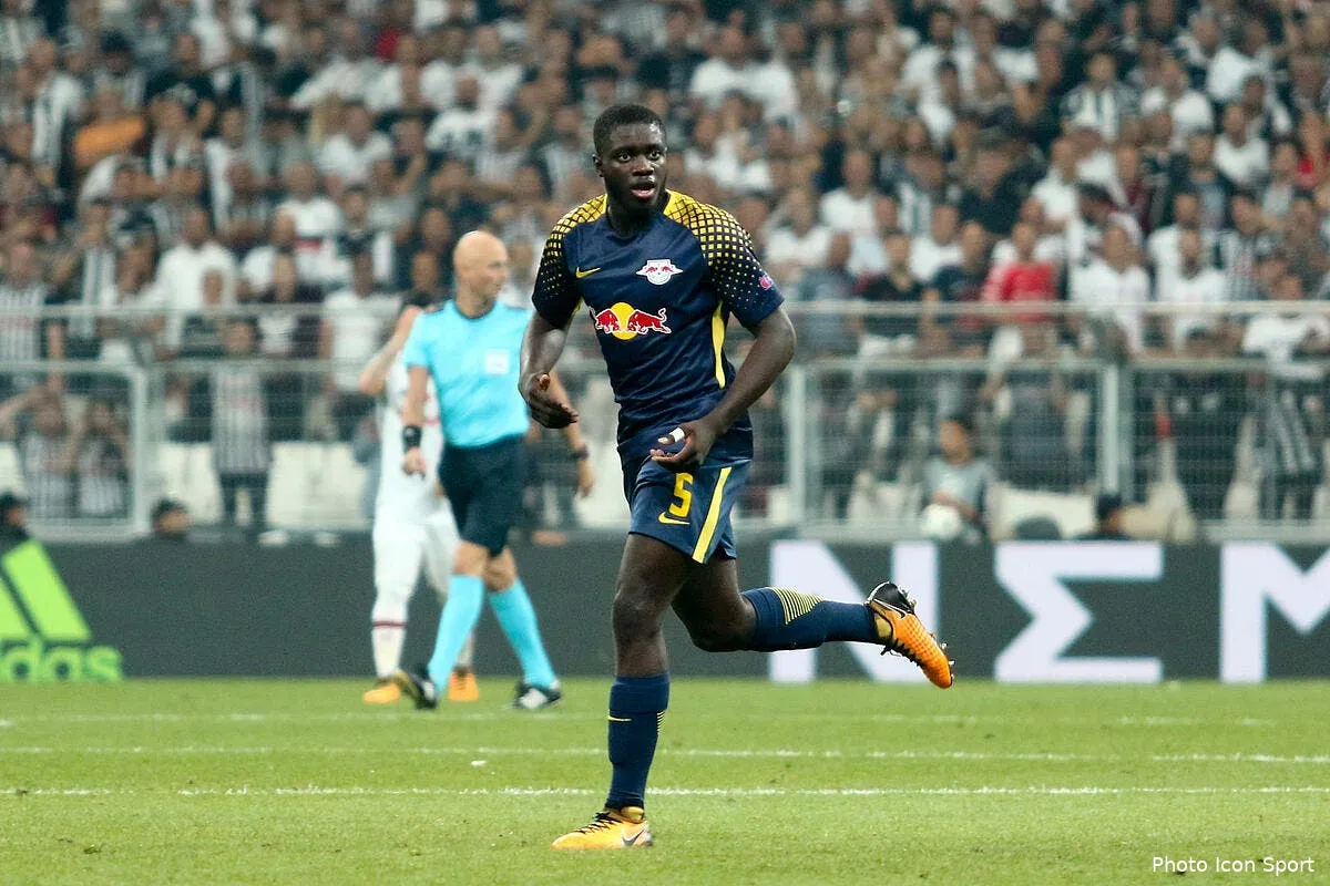 liga barcelone reve d une defense 100 francaise au mercato icon spa 260917 08 20197515