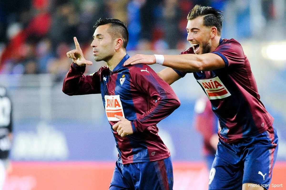 liga eibar fait un grand bond face a gerone iconsport icon mar 201117 05 01204217