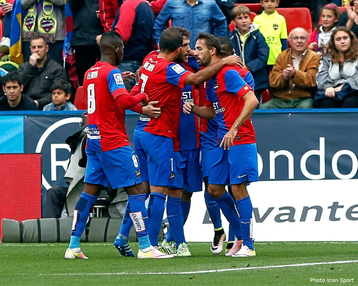 liga l atletico craque totalement le barca se rapproche du titre iconsport mar 080516 01 03142336