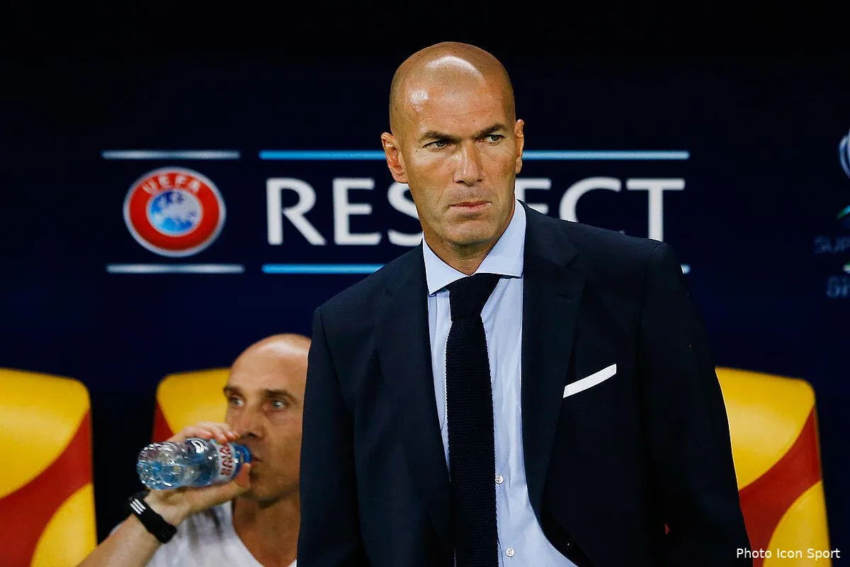 liga zidane prolonge sans augmentation de salaire iconsport icon mar 080817 01 15190605