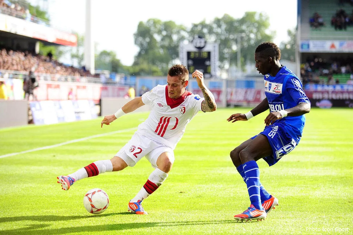 lille en veut a newcastle sur le cas debuchy iconsport noe 150912 01 1139856