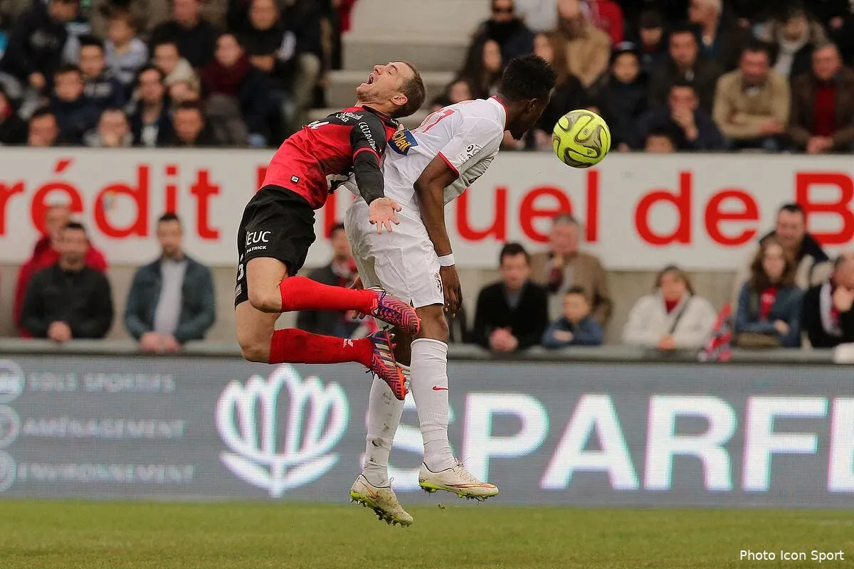 lille enchaine enfin guingamp tire la langue iconsport vmi 080315 01 12106081