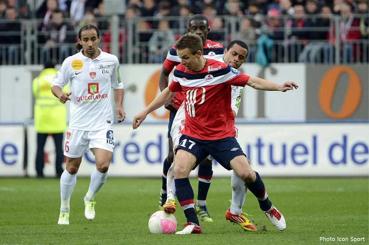 lille est passe a cote mais ne felicite pas l arbitrage iconsport por 070412 05 1033392
