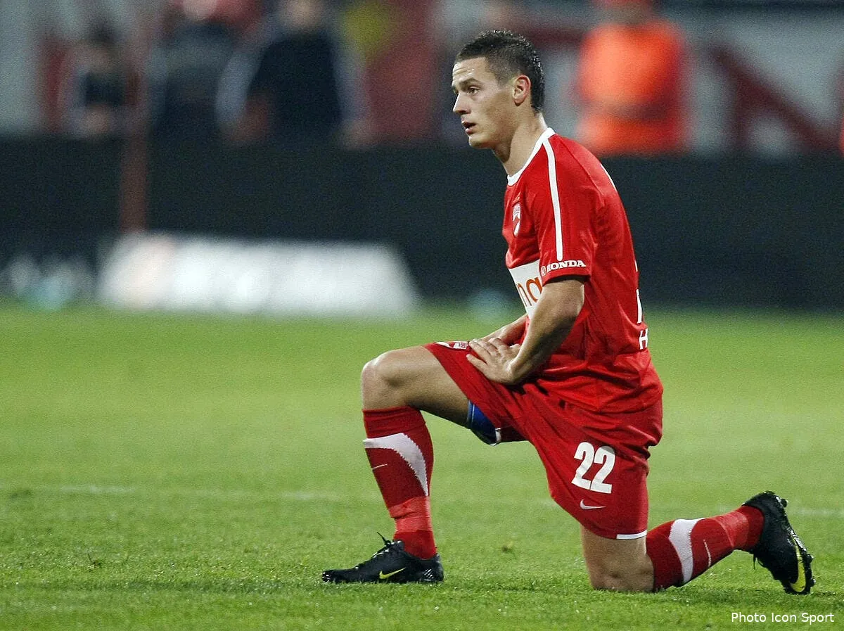 lille et le psg se titillent sur un prodige roumain iconsport gab 120711 01 0122433