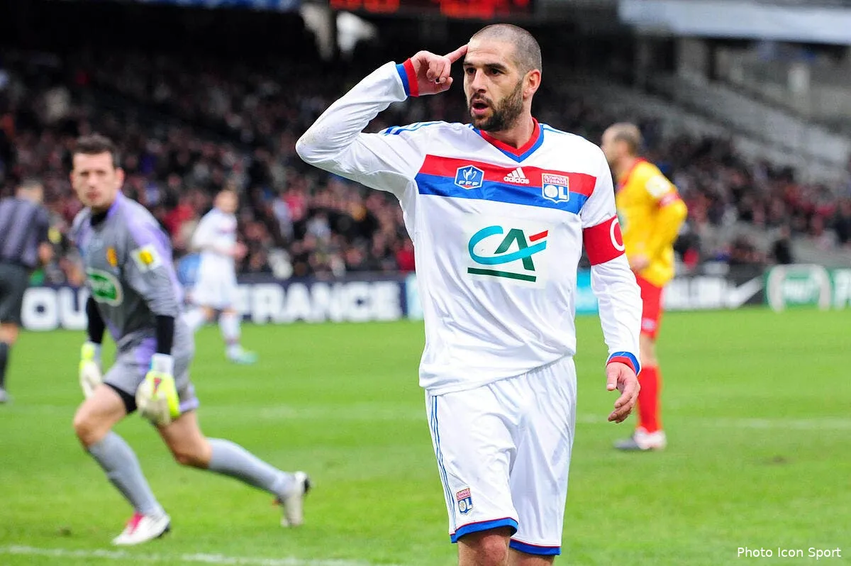 lisandro c est la grande classe a l ol iconsport jpt 080112 01 07 129706