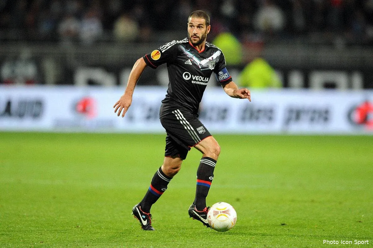 lisandro deja oublie par la fiorentina iconsport jpt 200912 301 4640933