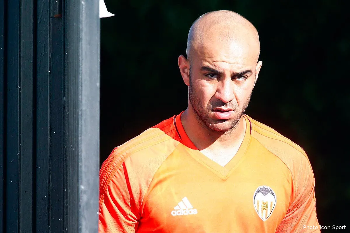 live video la presentation d abdennour en live a partir de 11h iconsport icon mar 220817 37 12191421