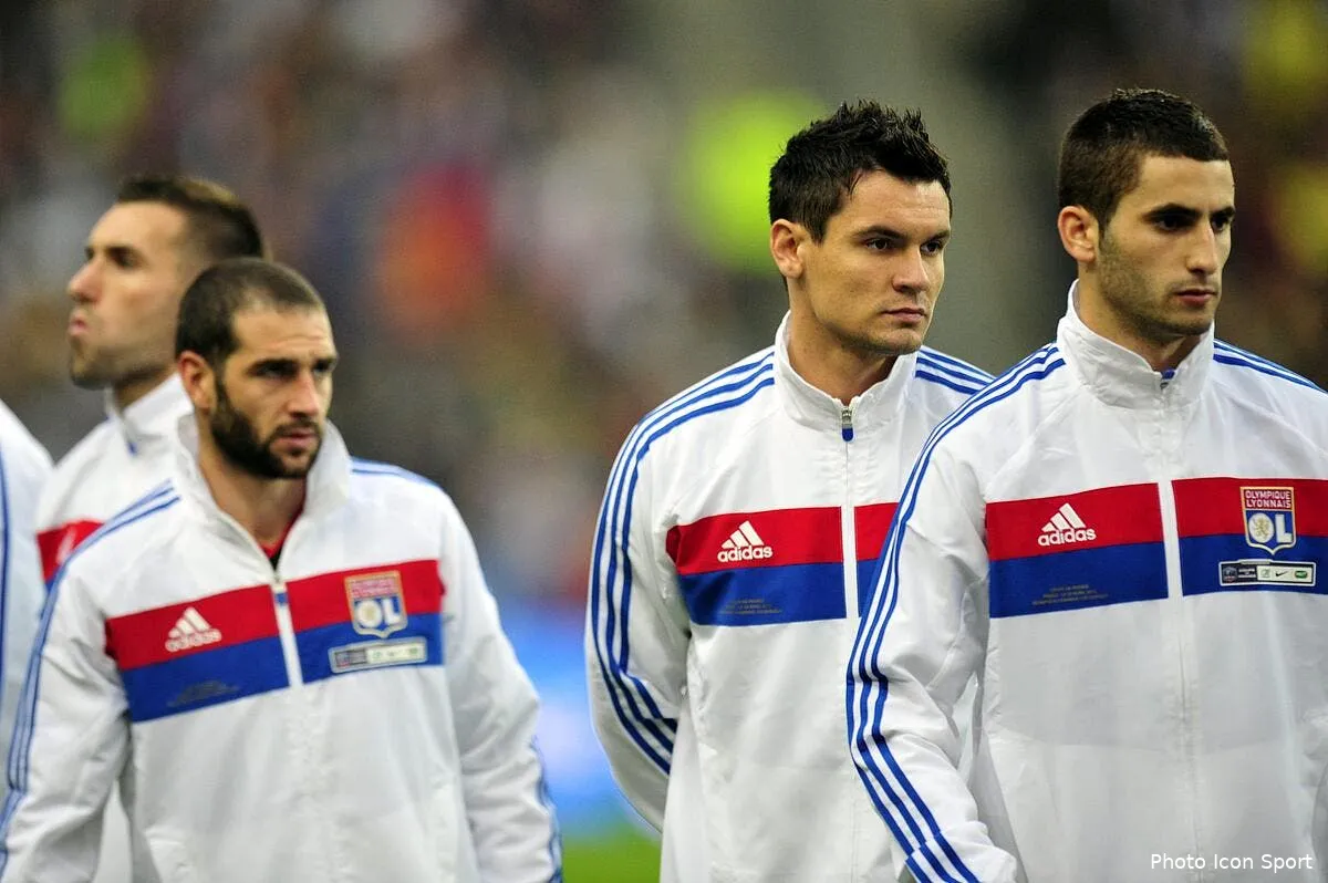 liverpool a lovren dans le viseur iconsport noe 280412 91 10034536