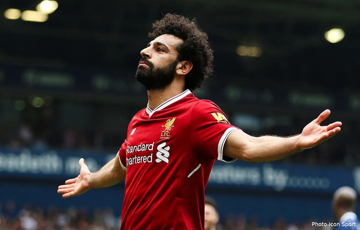liverpool tout le monde se leve pour salah iconsport icon pa 36107018216789