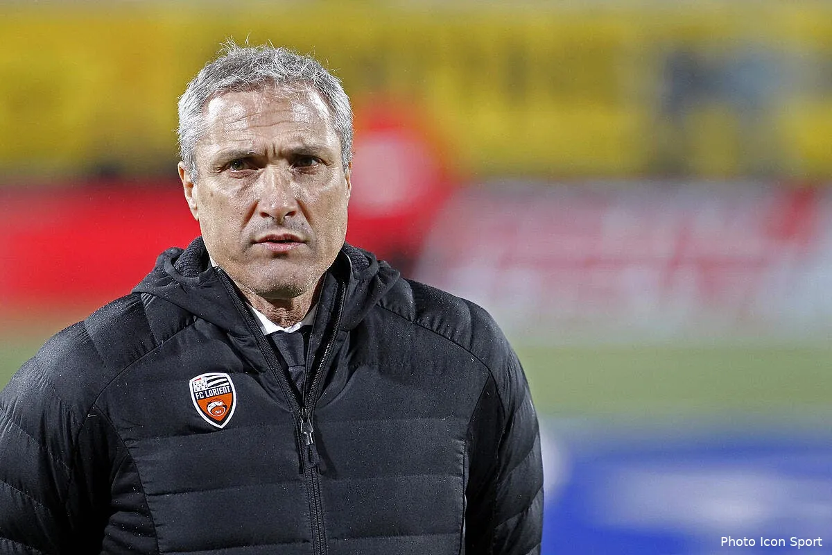 lorient casoni monte au creneau pour defendre ses joueurs iconsport mrv 180317 05 65179130